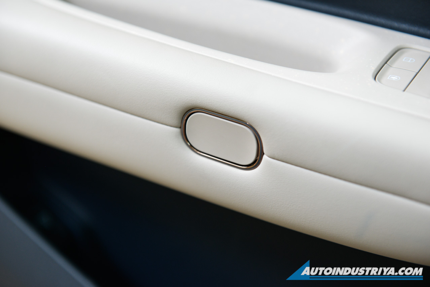 2025 Lynk & Co 02 HS