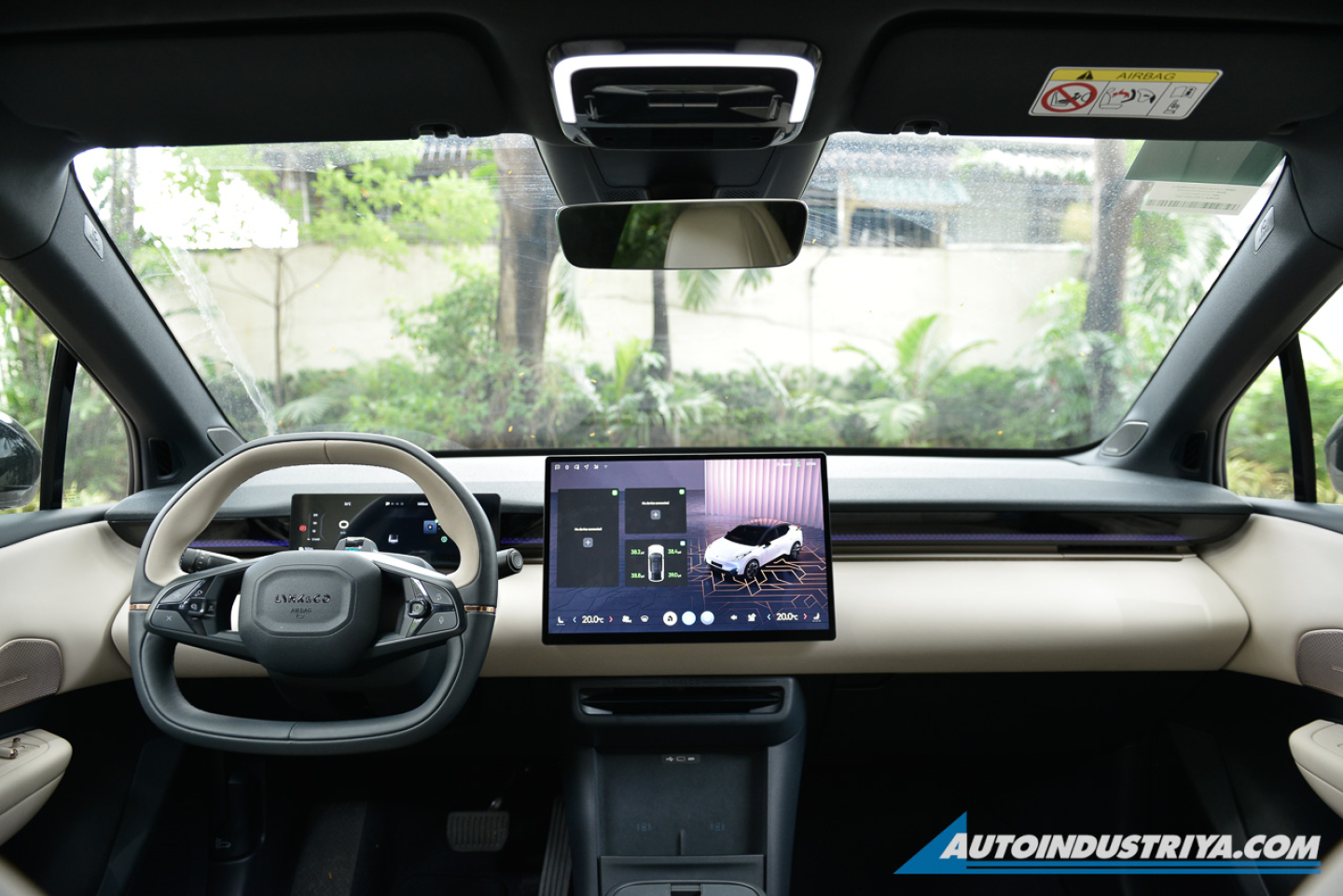 2025 Lynk & Co 02 HS