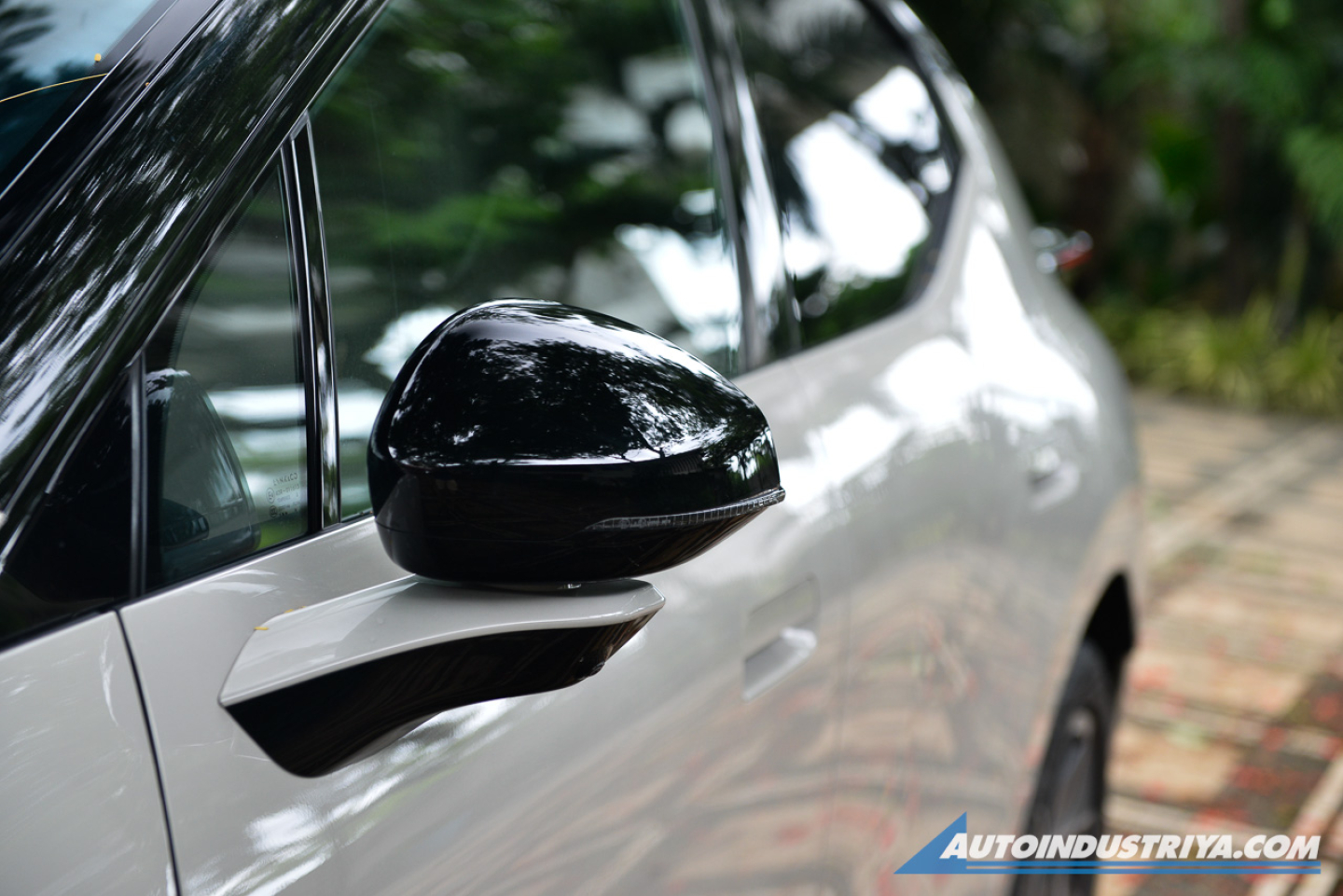 2025 Lynk & Co 02 HS