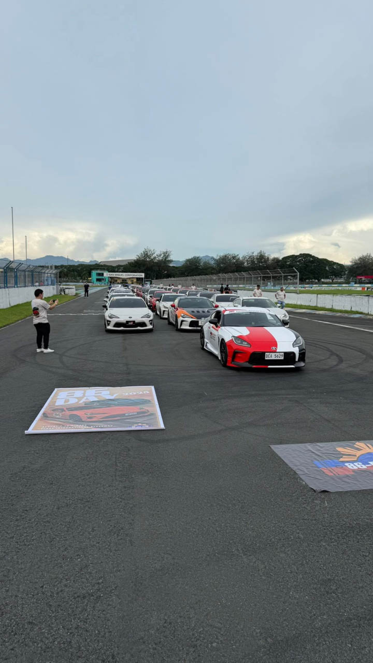 86-BRZ Club PH: Taking to the track for Hachi-Roku day