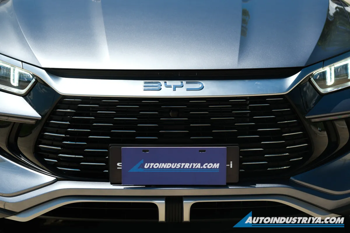 2025 BYD Sealion 5