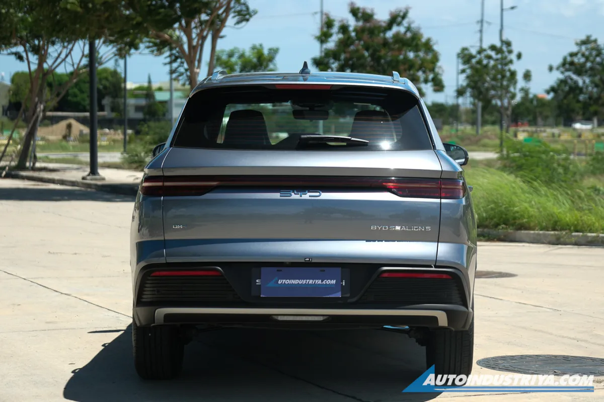2025 BYD Sealion 5