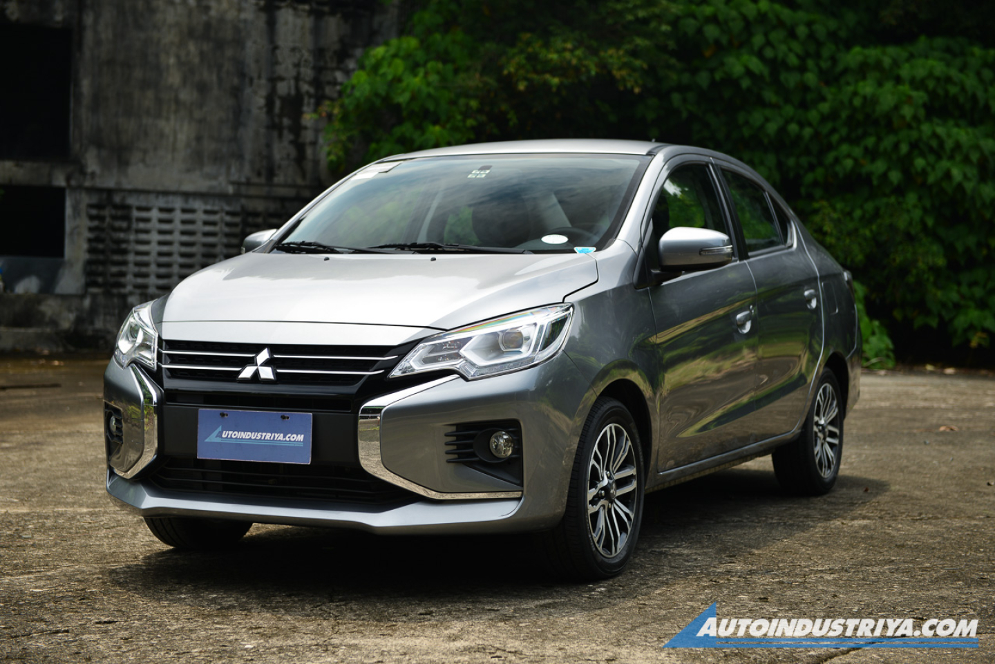 2025 Mitsubishi Mirage G4 GLS CVT
