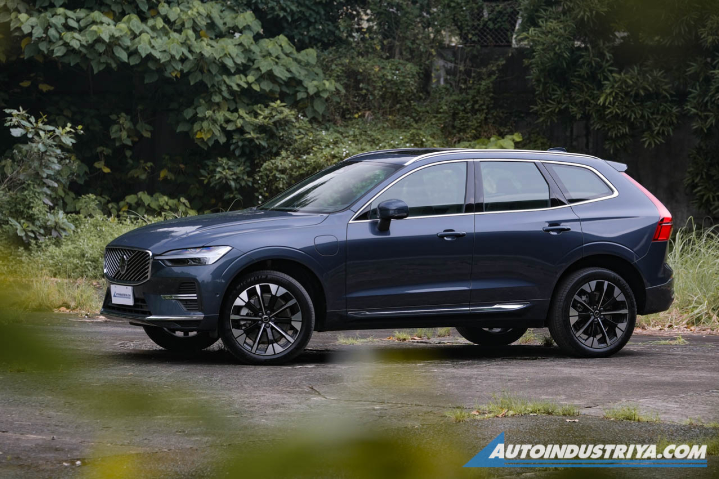 2025 Volvo XC60 T8 PHEV AWD