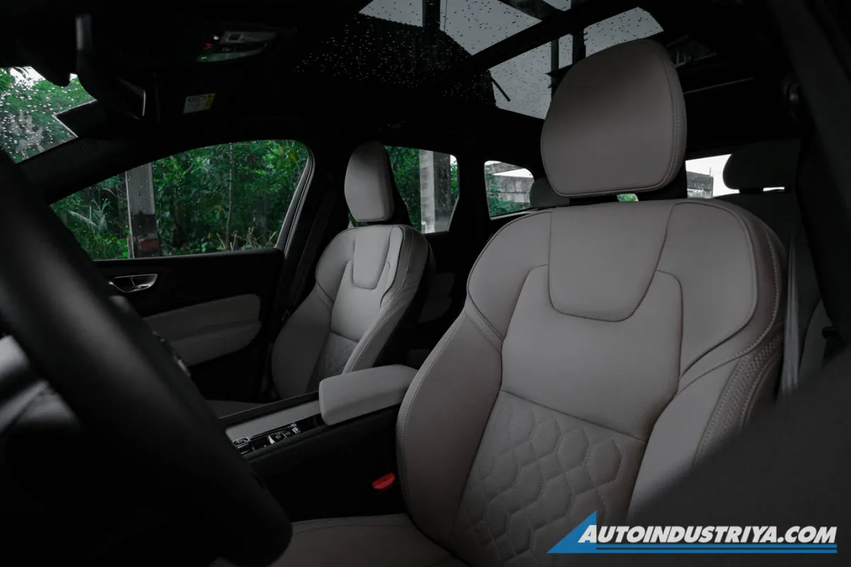 2025 Volvo XC60 T8 PHEV AWD