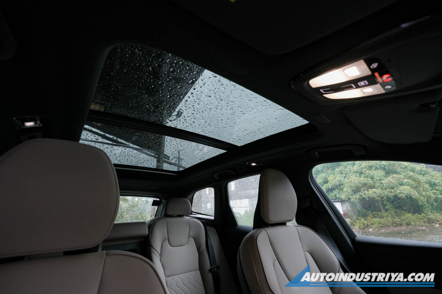 2025 Volvo XC60 T8 PHEV AWD