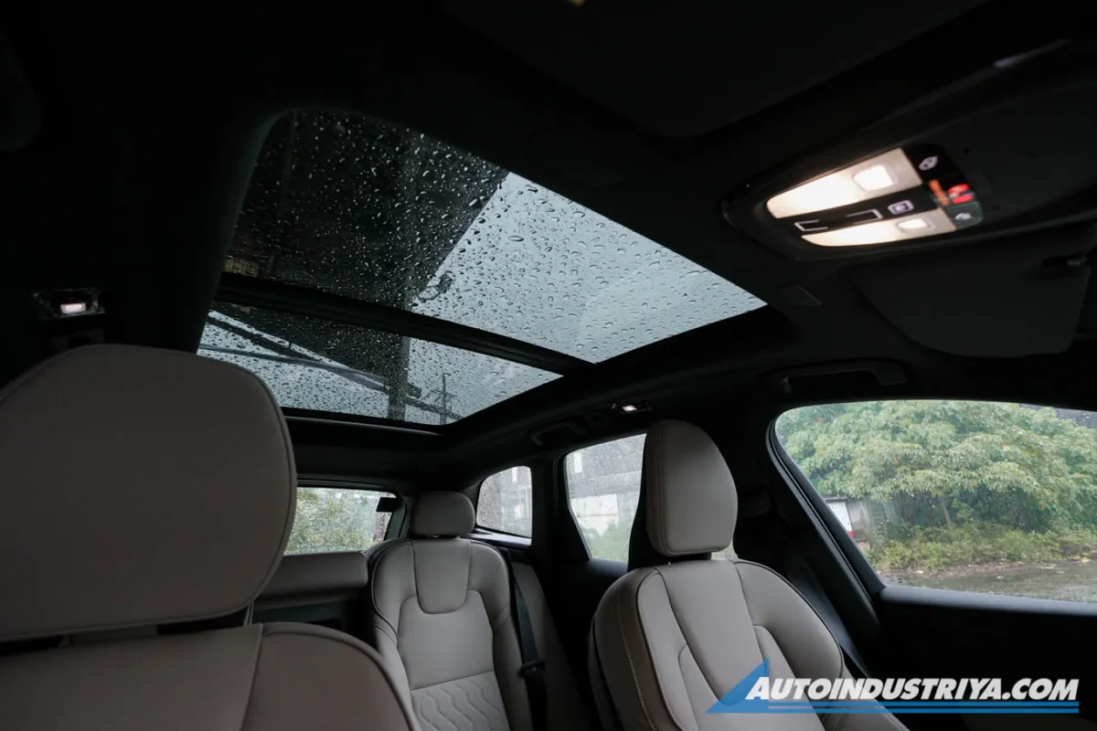 2025 Volvo XC60 T8 PHEV AWD