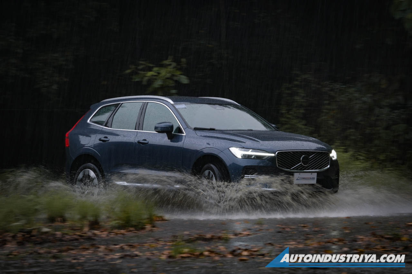 2025 Volvo XC60 T8 PHEV AWD