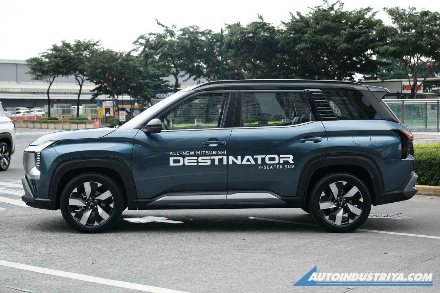 Premium SUV Driving meets MPV practicality: 2026 Mitsubishi Destinator