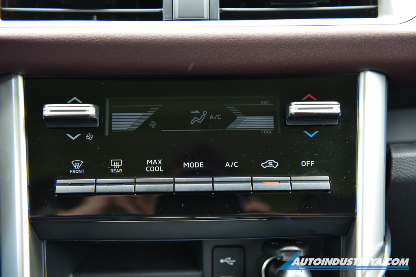 2026 Mitsubishi Xpander Cross (no text yet)