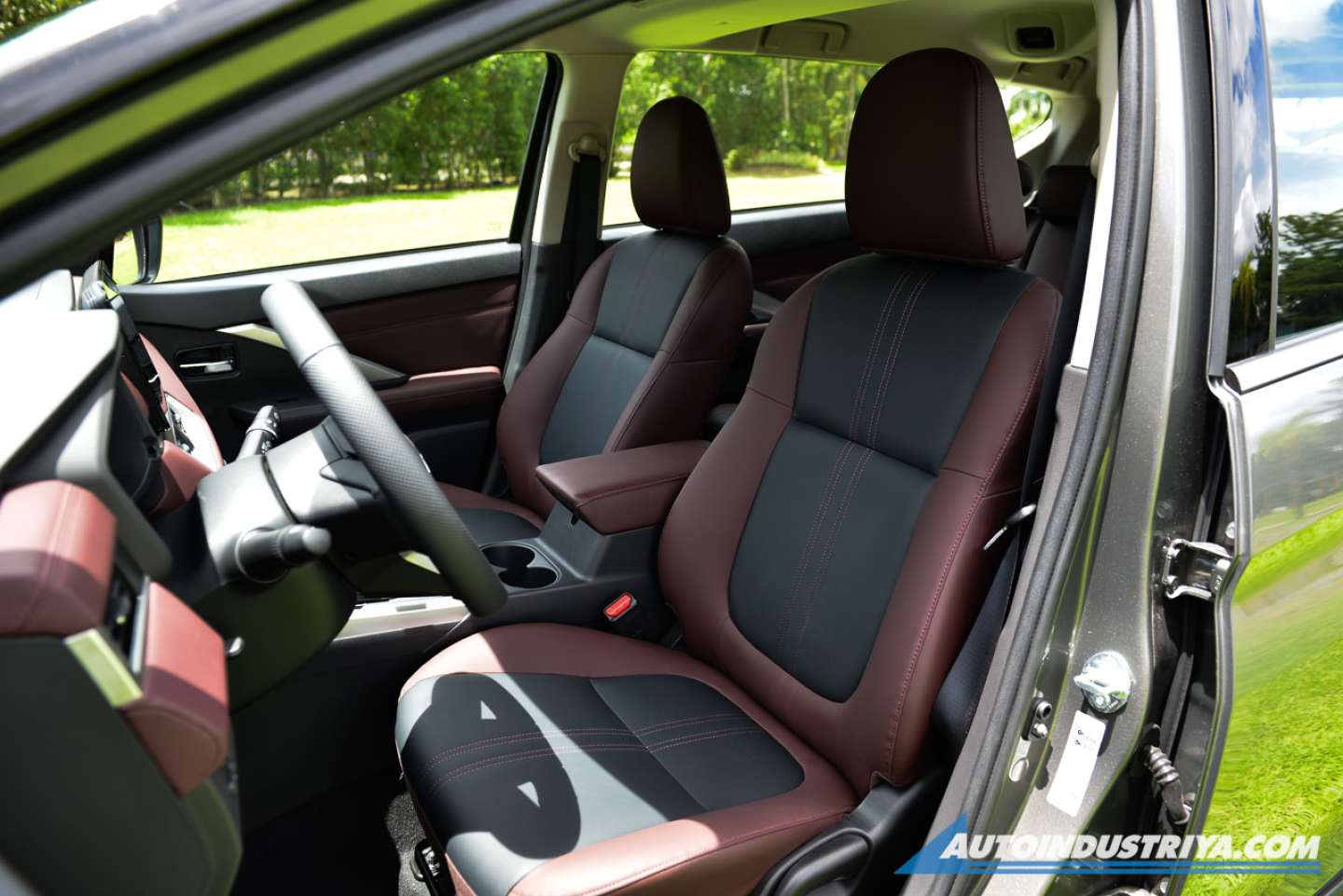 2026 Mitsubishi Xpander Cross (no text yet)