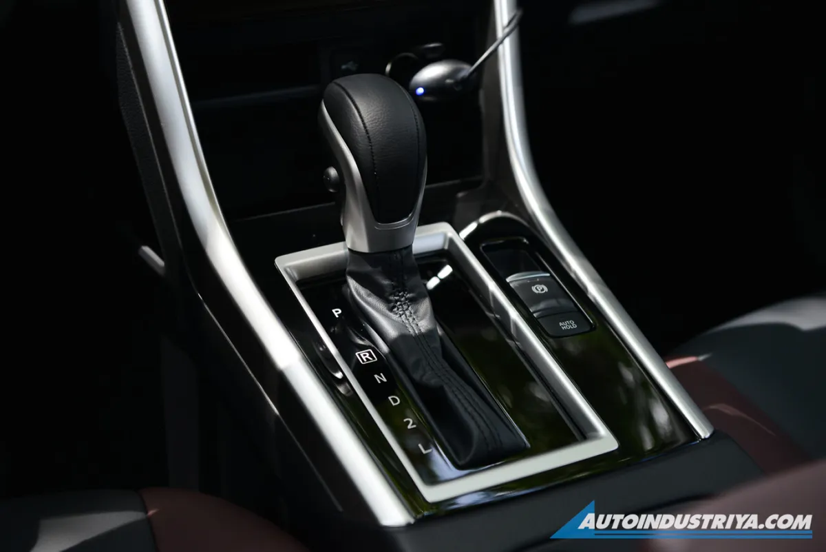 2026 Mitsubishi Xpander Cross (no text yet)
