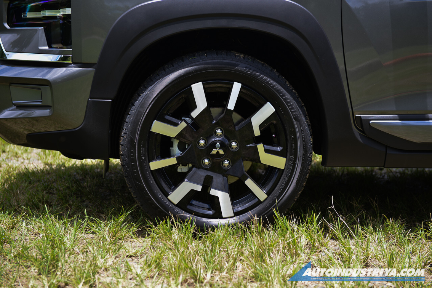 2026 Mitsubishi Xpander Cross (no text yet)