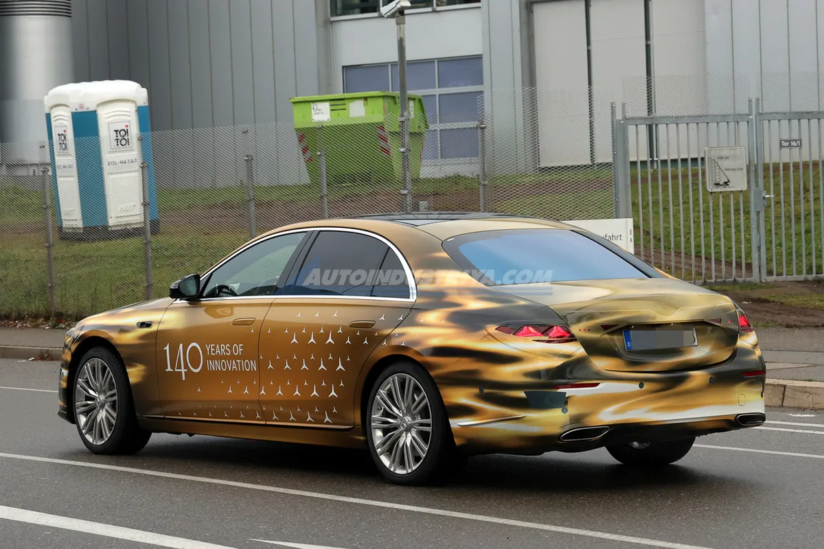 SPIED: 2026 Mercedes-Benz S-Class facelift dons gold camo livery