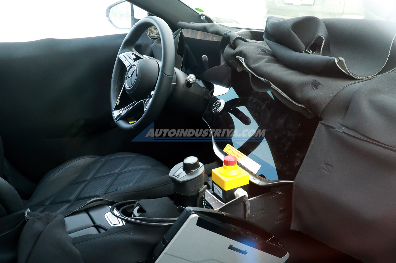 SPIED: 2026 Mercedes-Benz S-Class facelift dons gold camo livery