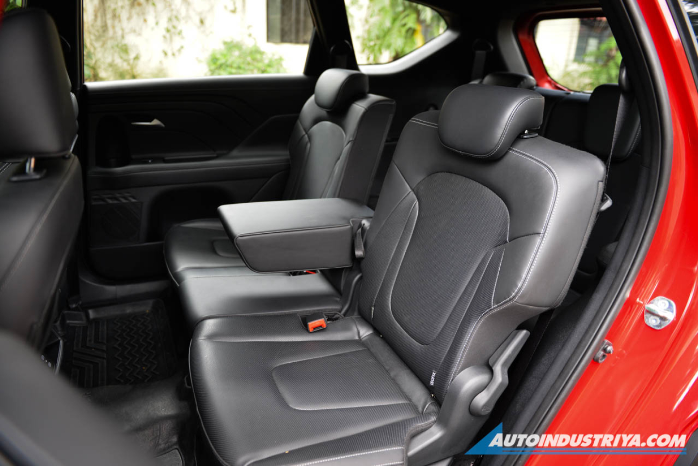 Hyundai Stargazer X: Form and function for the modern family