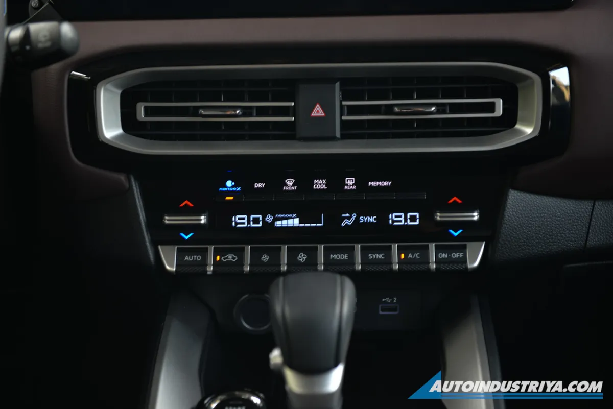Mitsubishi Destinator