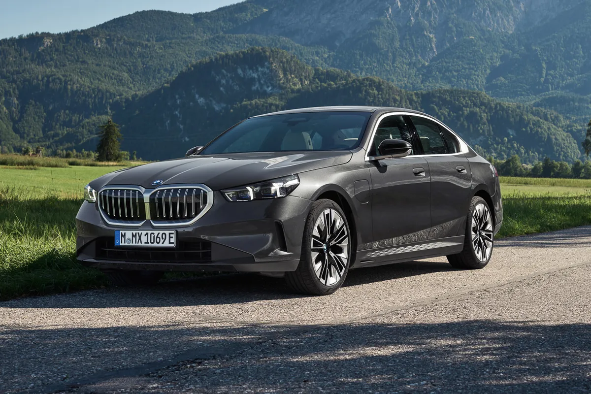 BMW 3 Series, 5 Series to get PHEV versions in PH