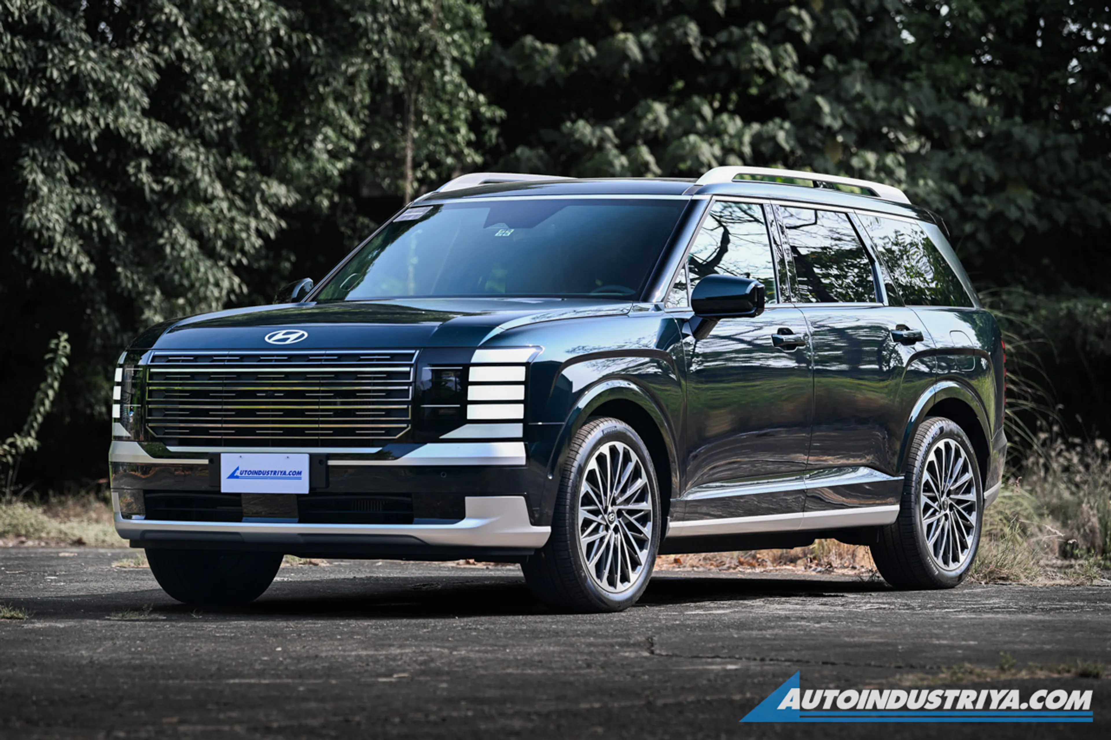 Hyundai PH recalls 123 units of Palisade HEV over seat folding issue