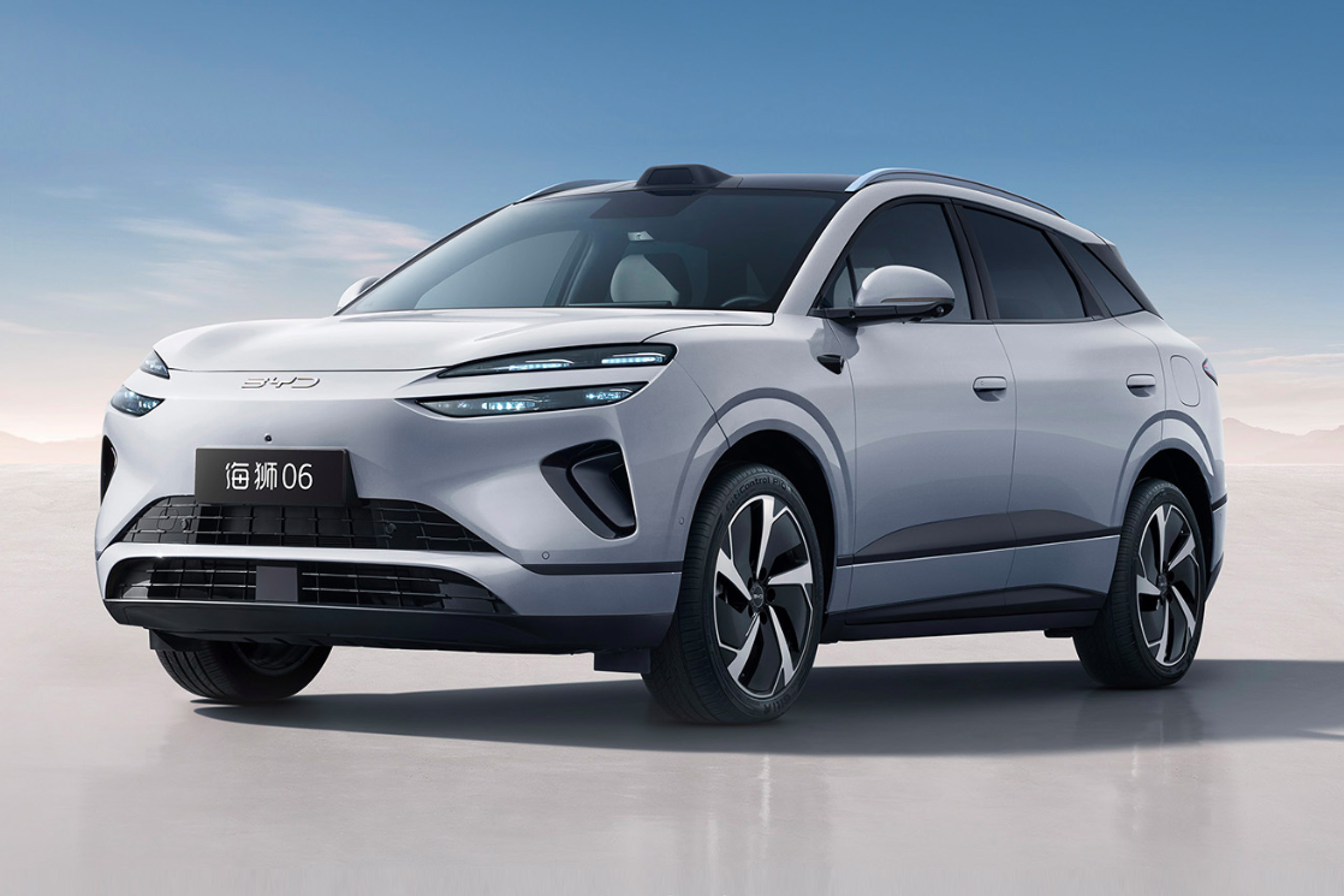 2026 BYD Sealion 06 DM-i debuts with up to 310 km of EV range