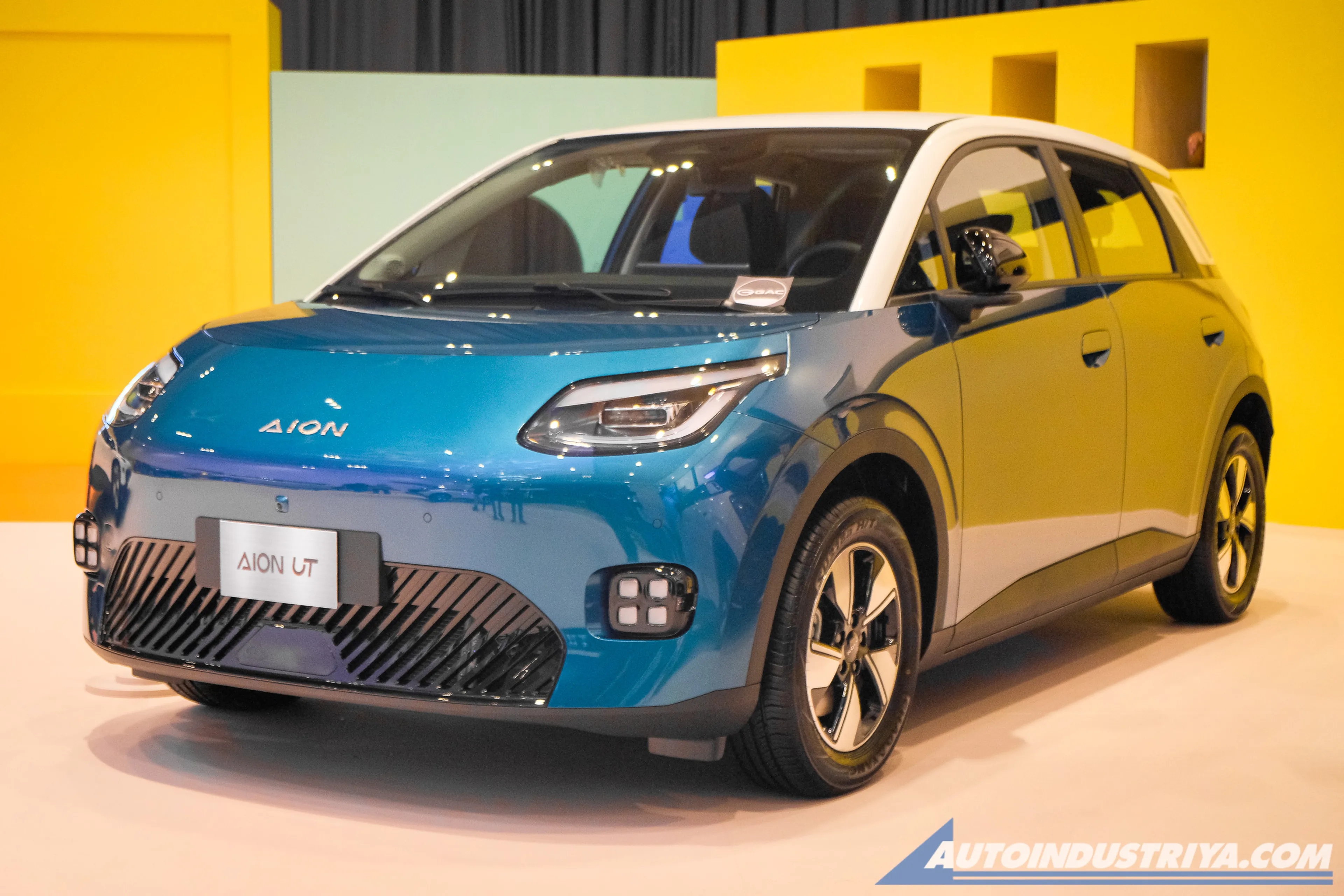 GAC AION UT electric hatch is yours for less than a million Pesos