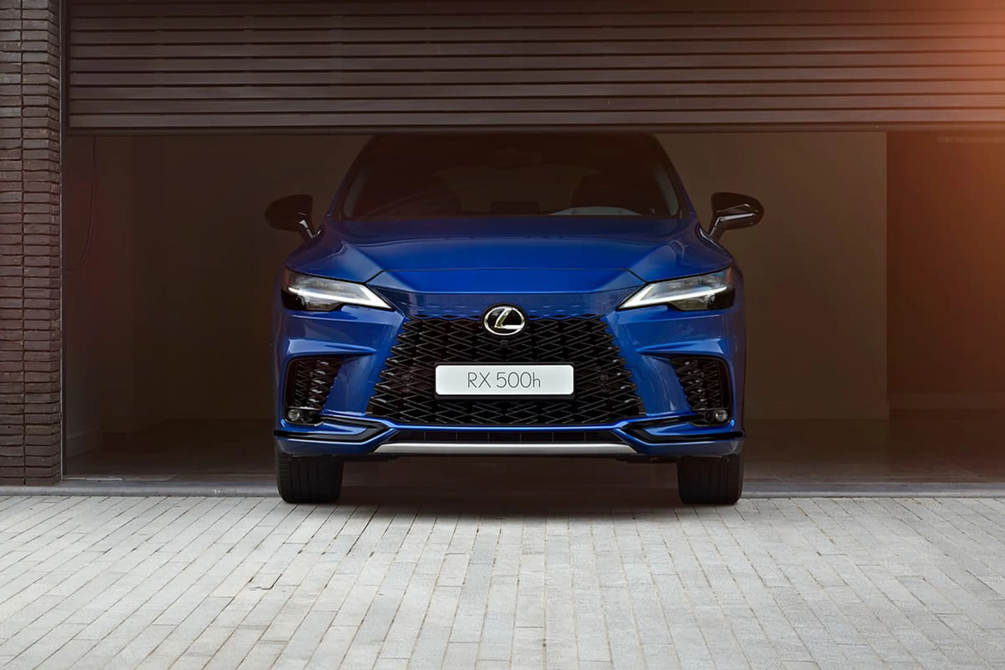 Get a brand new Lexus RX at 0% interest (and more) this June