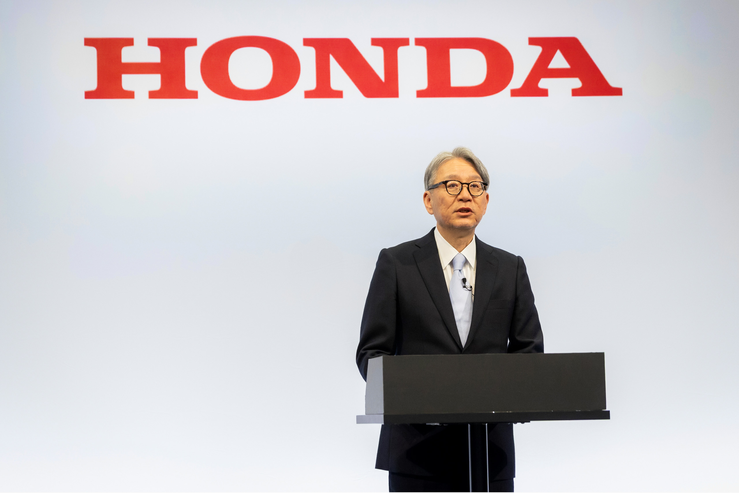 Honda CEO apologizes at shareholder meeting, defends U-turn away from BEVs