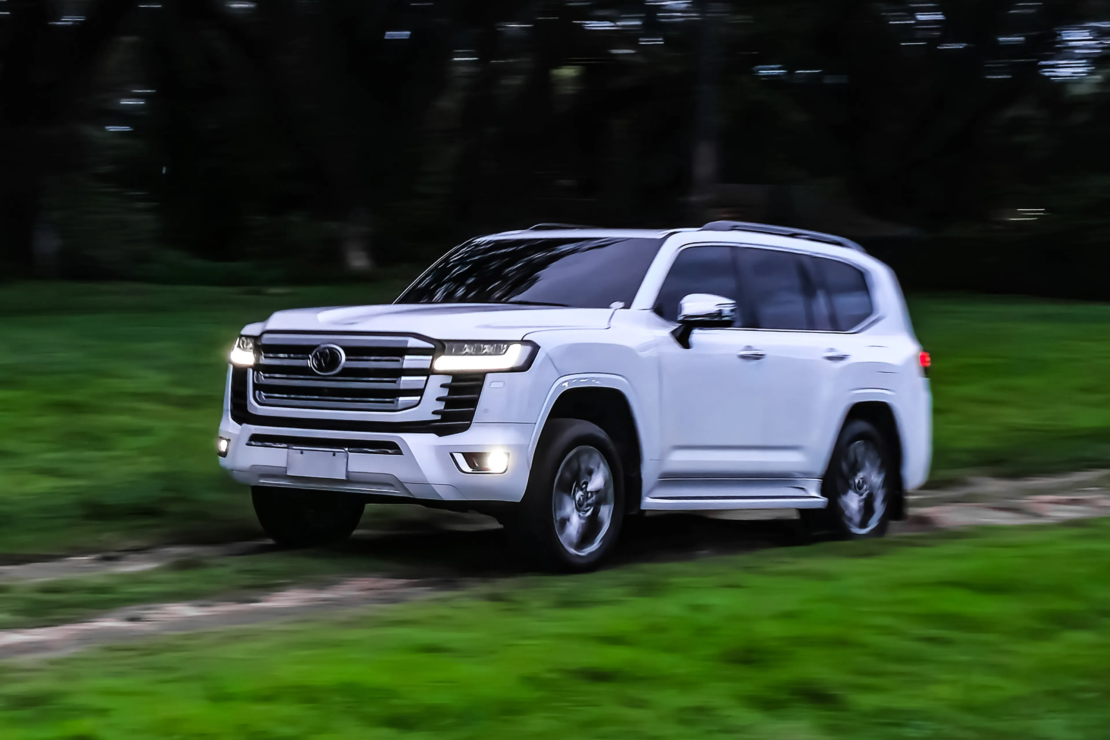 Toyota PH starts retail sales of 2026 Land Cruiser 300 Hybrid