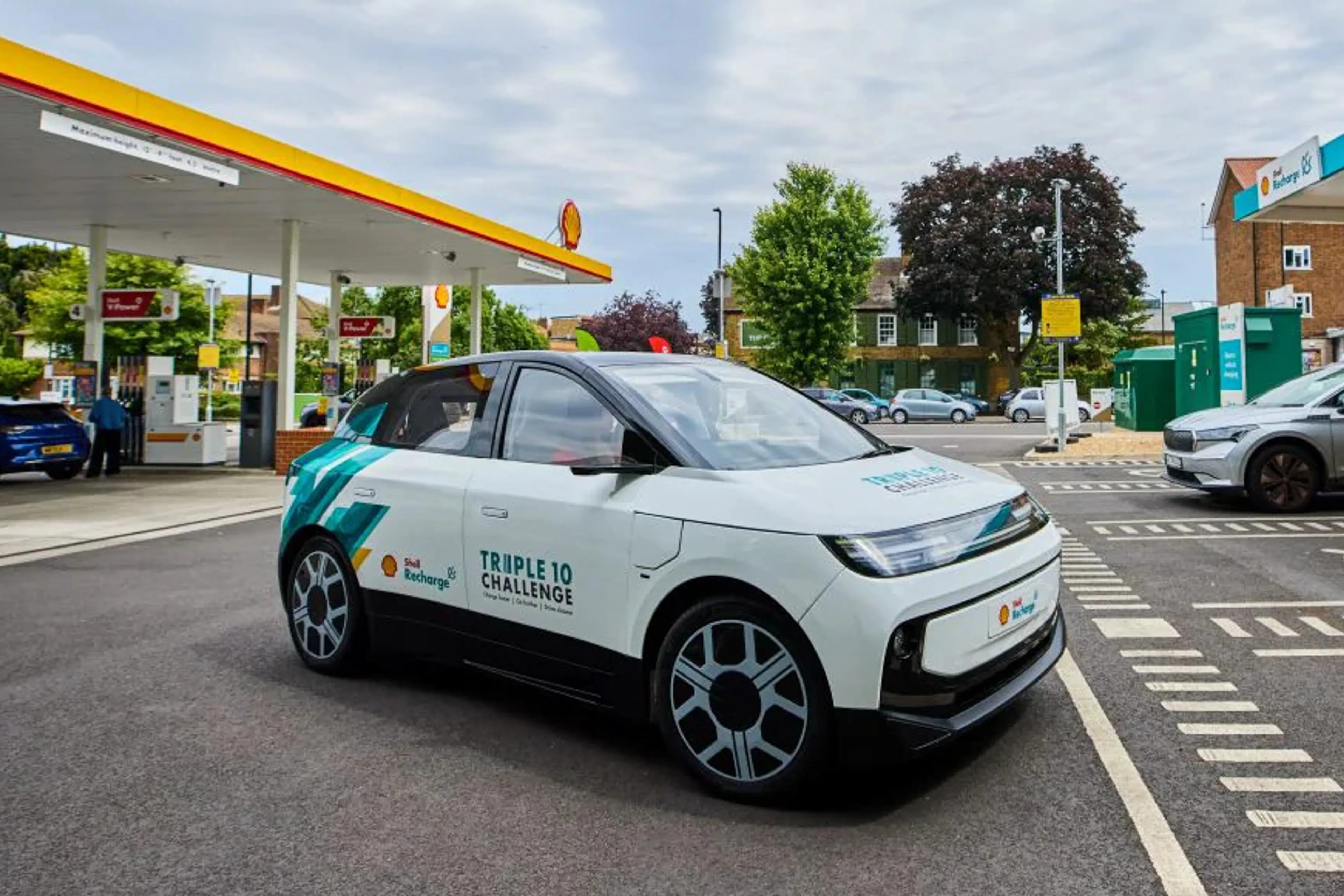Shell unveils EV concept with sub 10-minute charging, 10 km/kWh efficiency