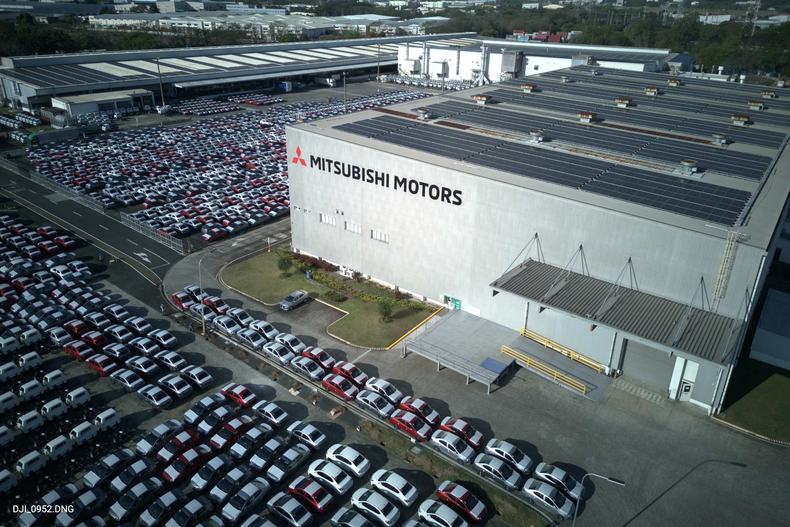 Mitsubishi PH welcomes EVIS program, reaffirms commitment to build hybrids