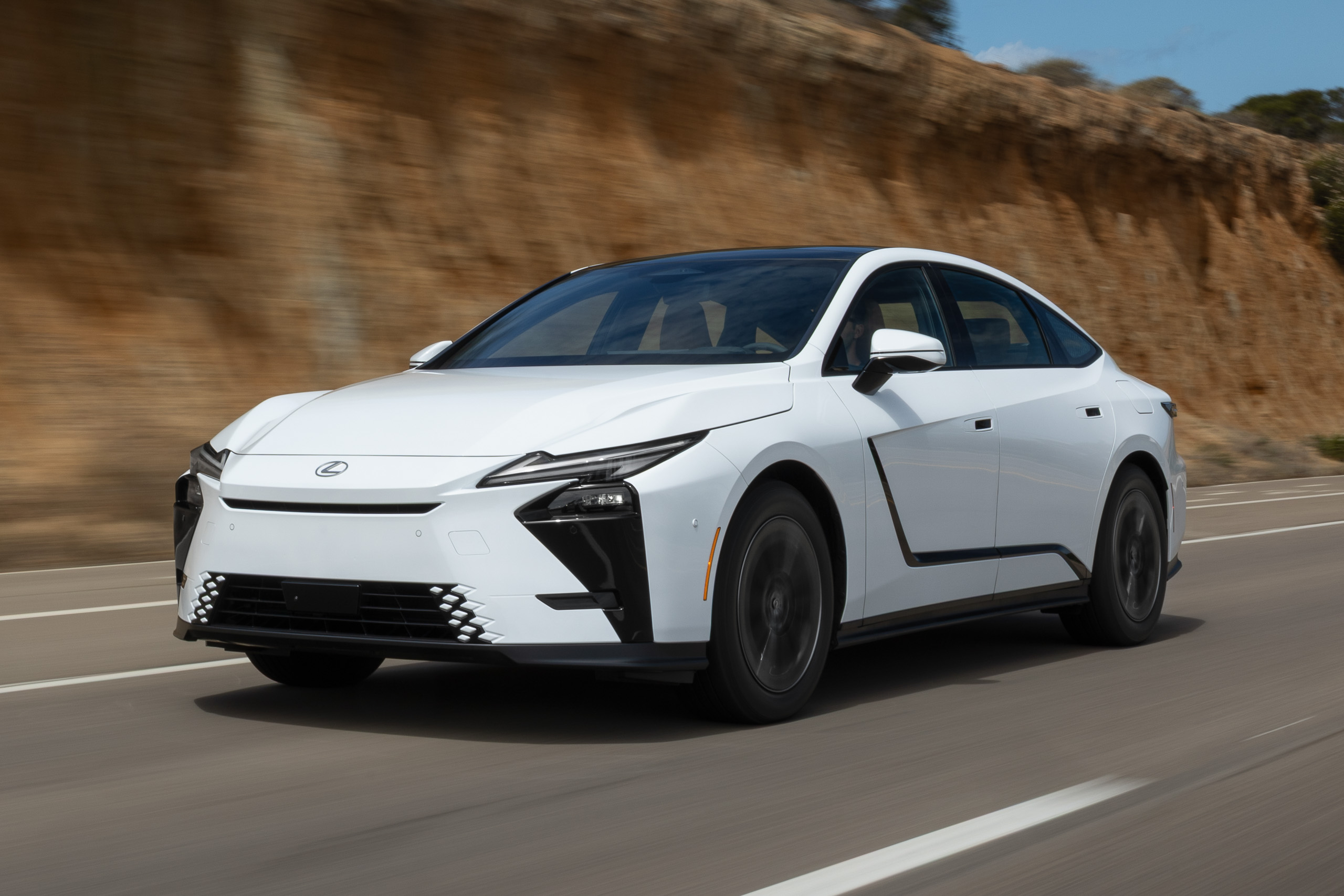 All-new Lexus ES 350h now on DOE's recognized list of hybrids