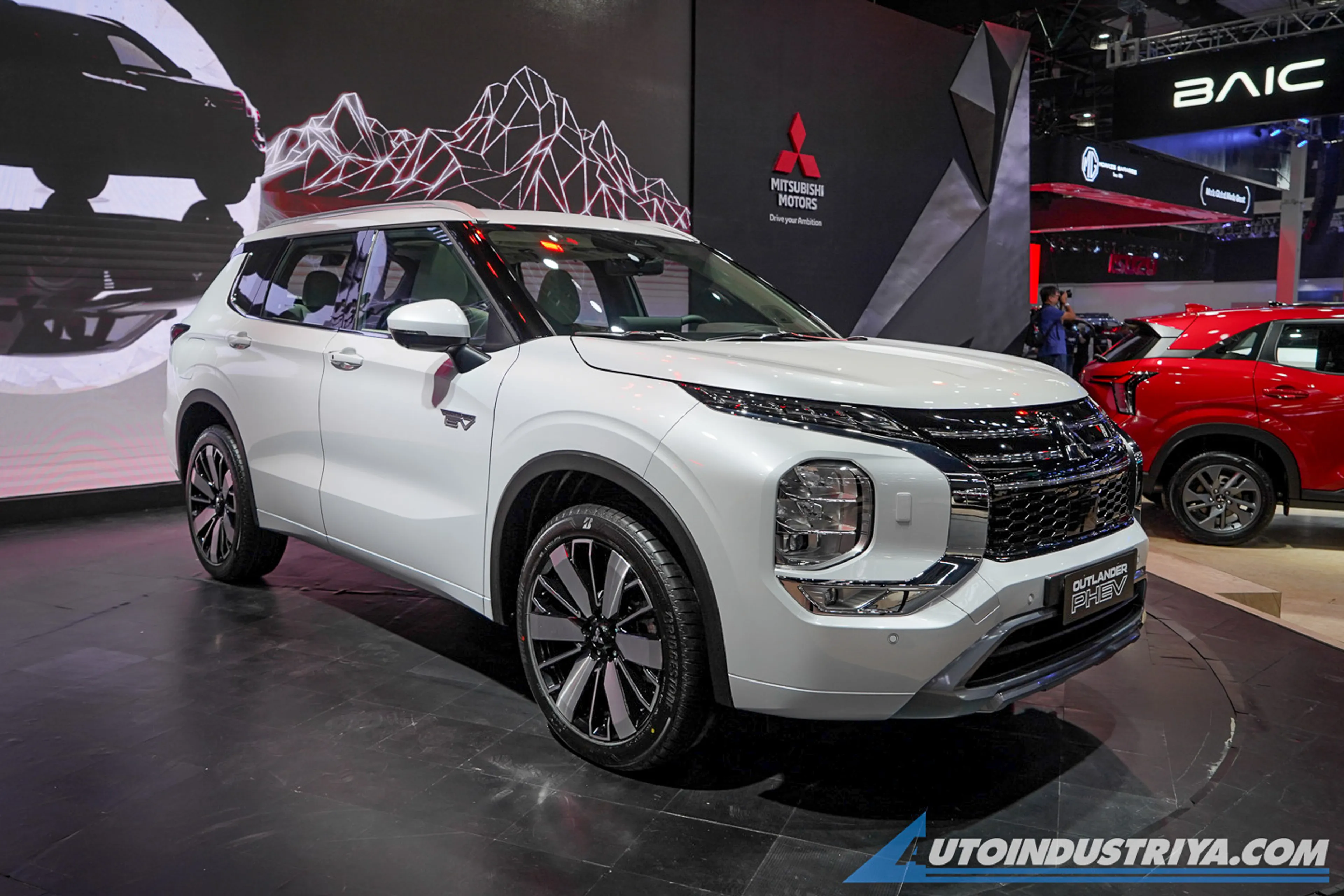 Mitsubishi Outlander GT PHEV set for PH launch this August