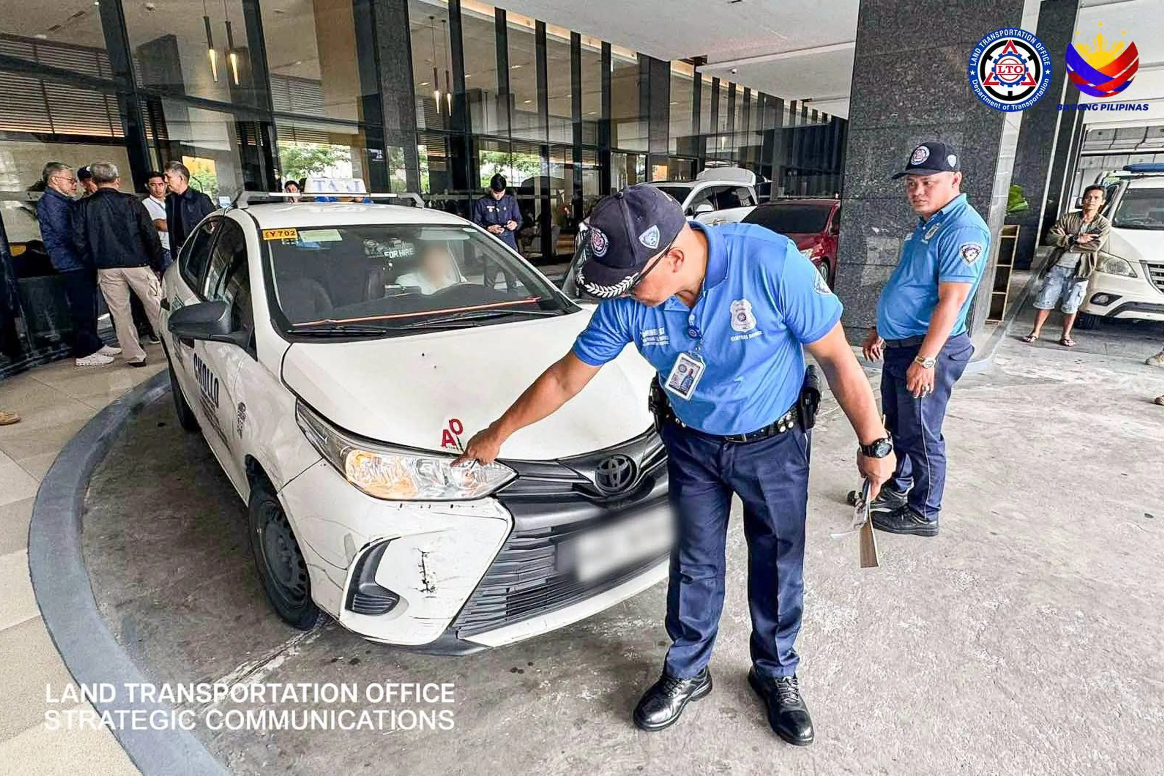 Another overcharging airport taxi puts PH tourism in bad light; LTO impounds vehicle