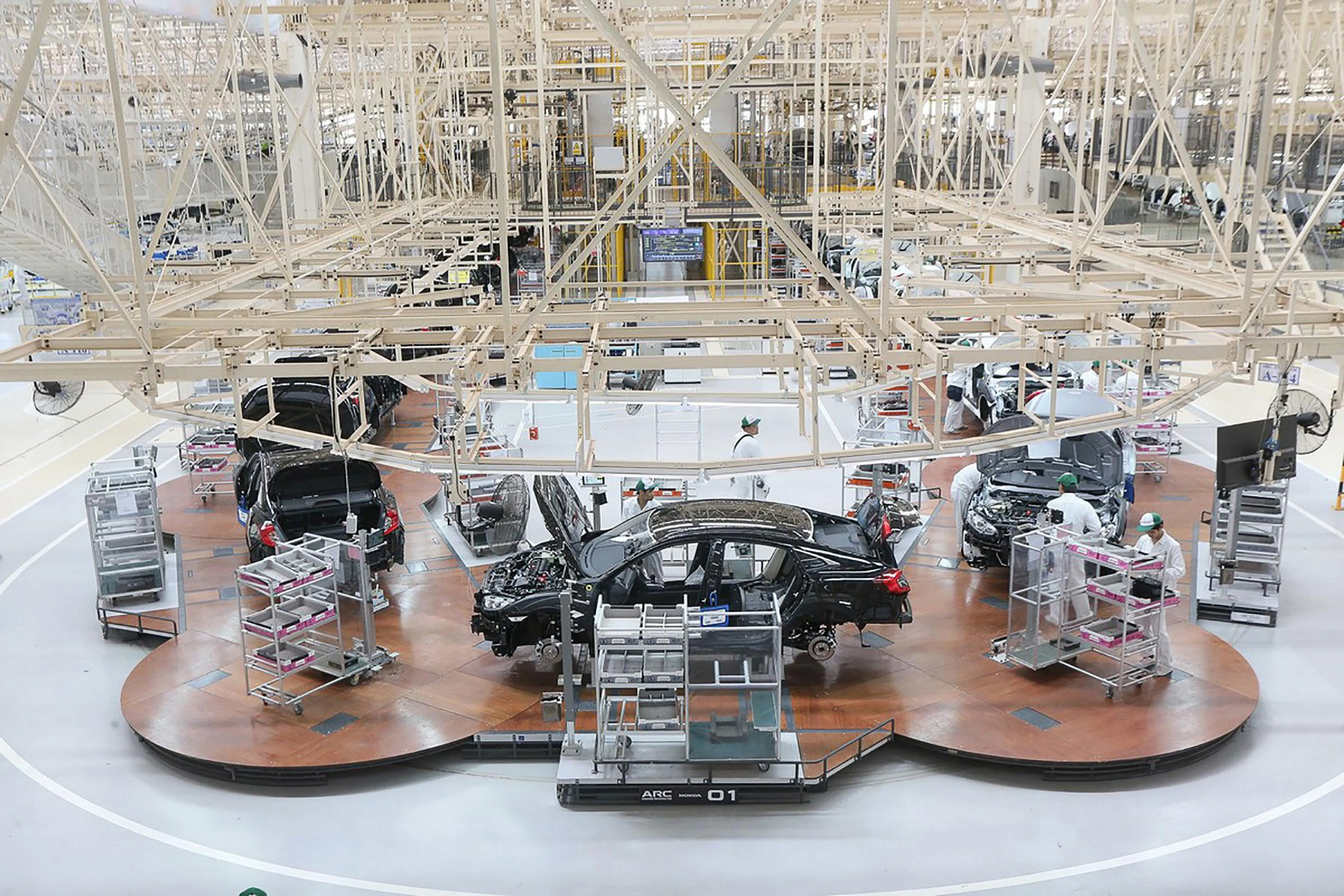 Honda wants to use more Chinese parts to save up to USD 9.4-B in costs