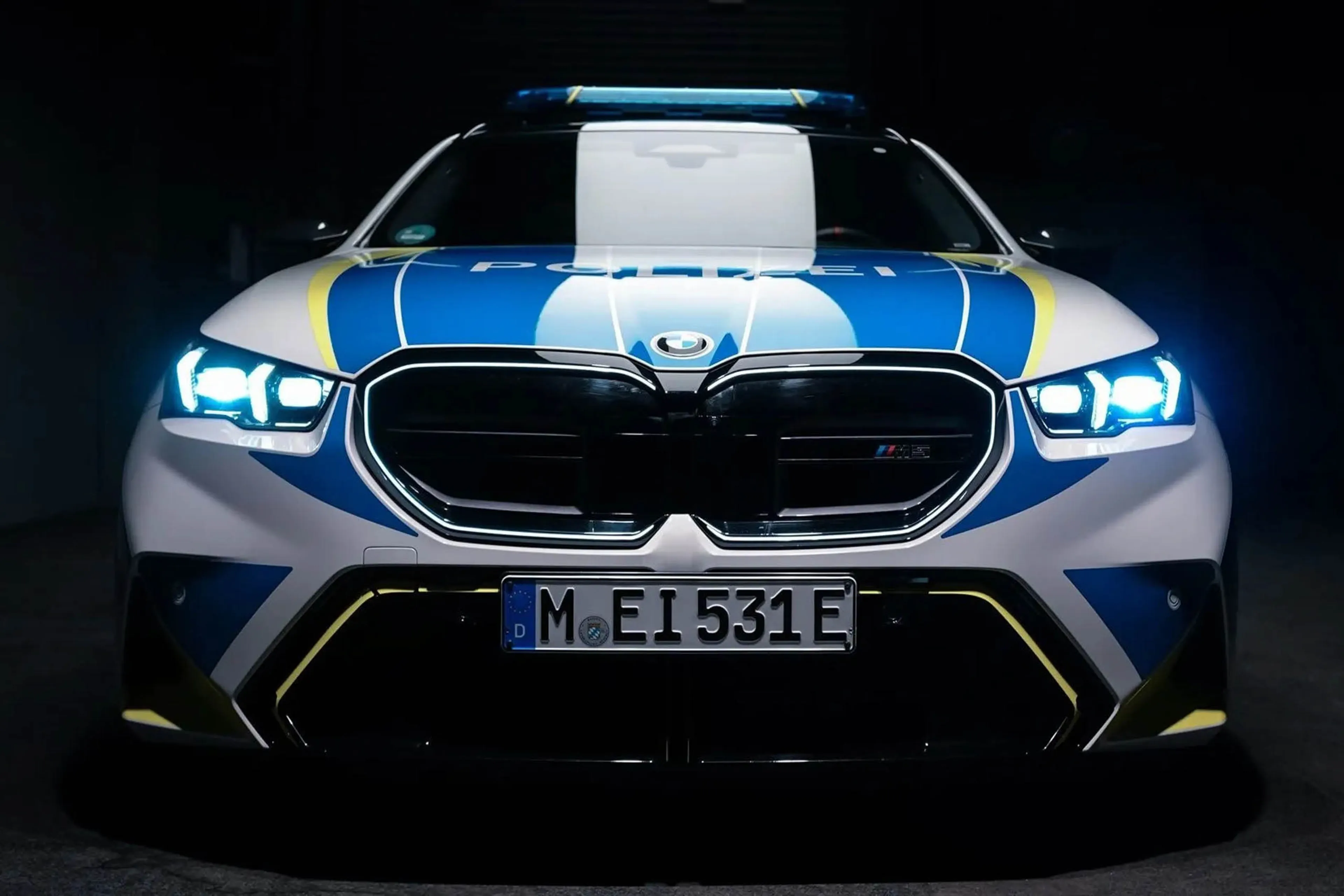 BMW turns M5 Touring into Autobahn patrol