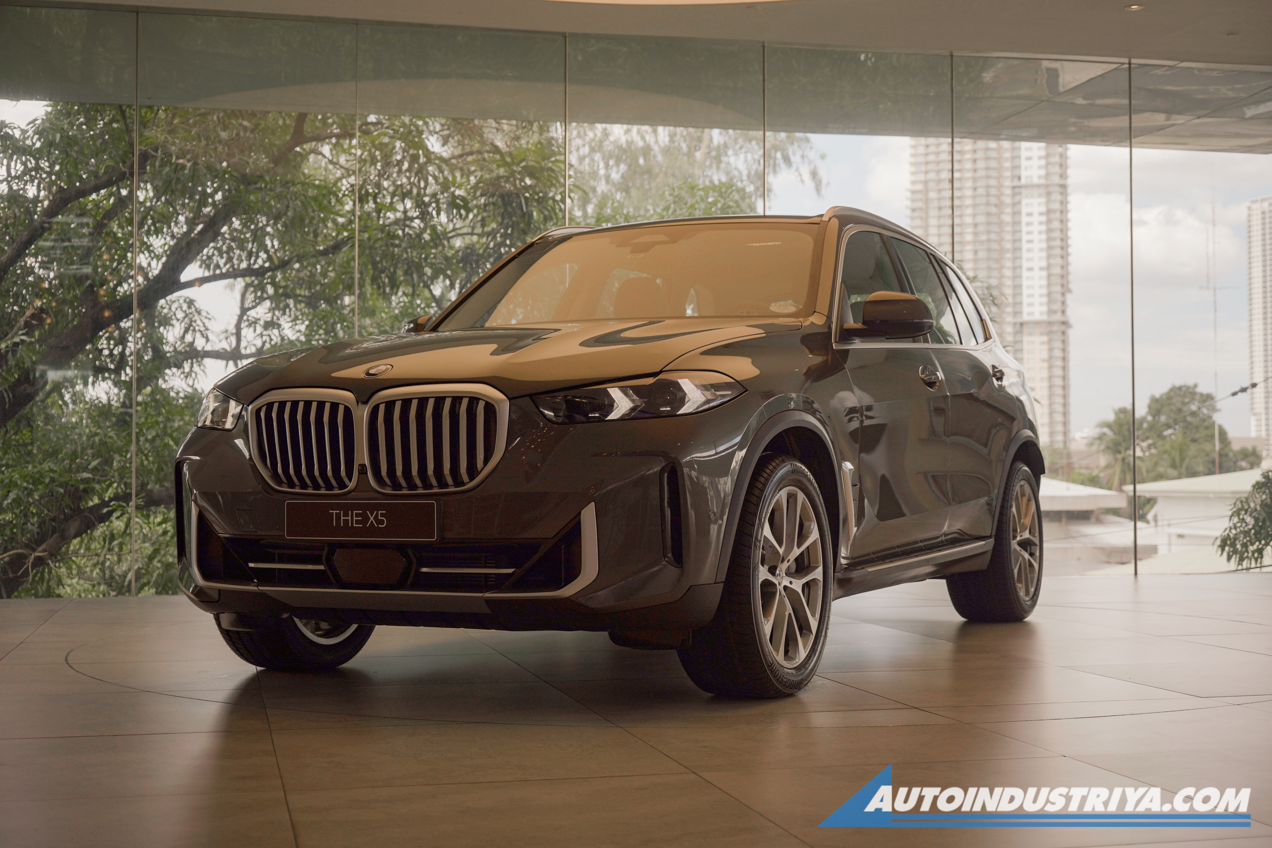 BMW expands X5 lineup in PH with new xDrive40i hybrid