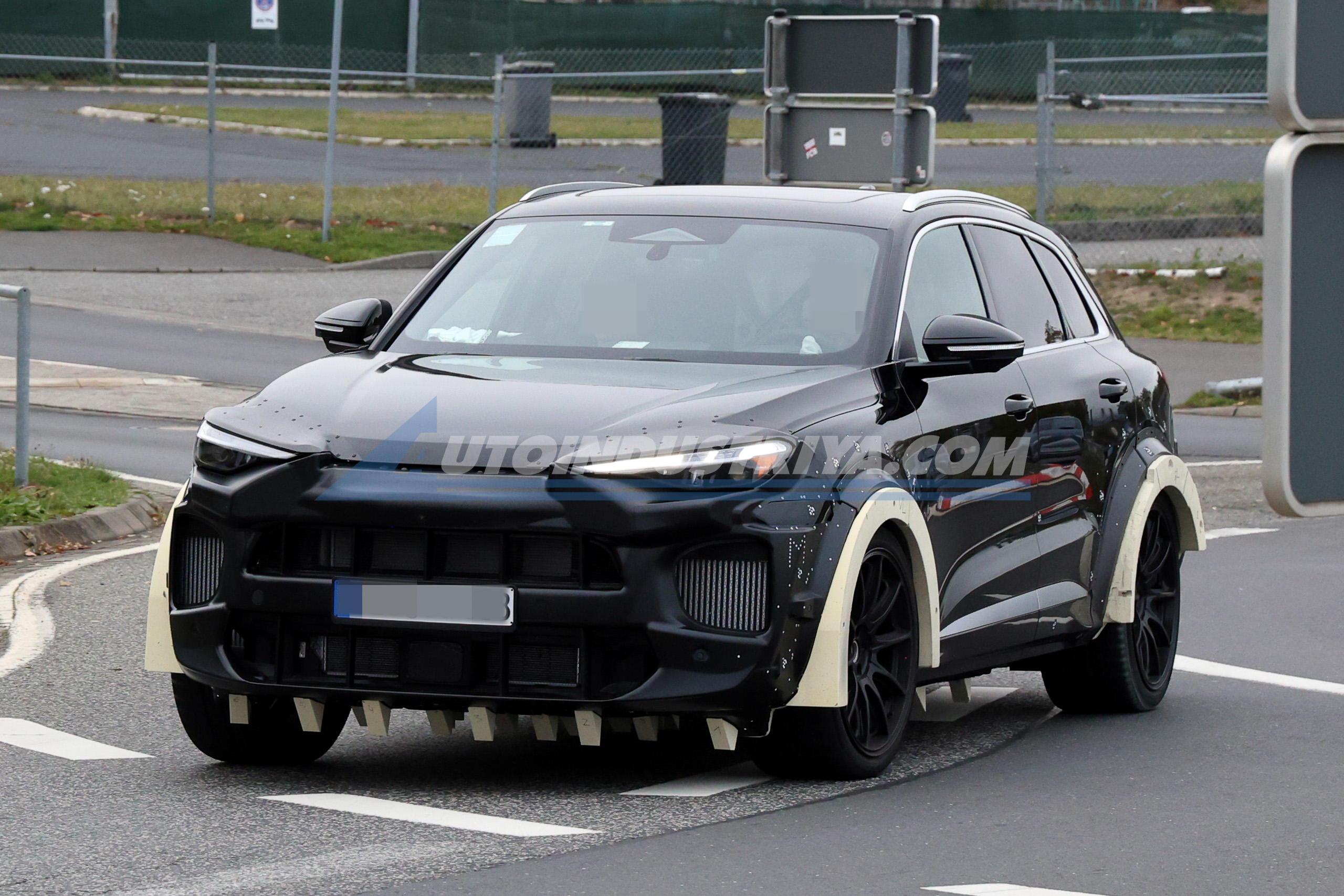 Porsche’s gas-fed Project Octan spied testing again at Nürburgring