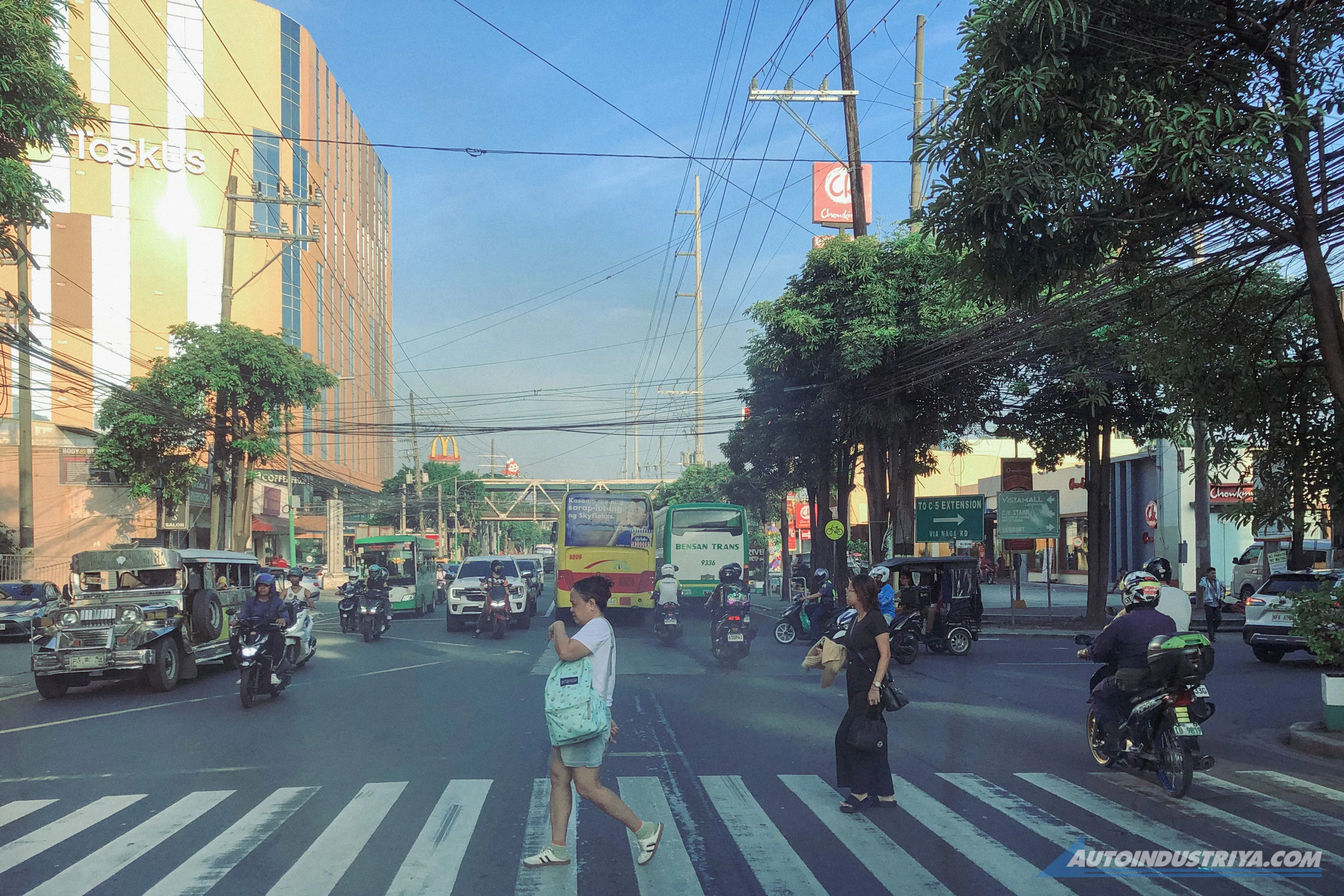 LTO formalizes license revocation policy for motorists who endanger pedestrians