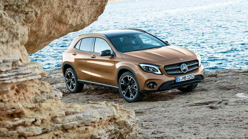 NAIAS 2017: Mercedes-Benz GLA gets mid-cycle update