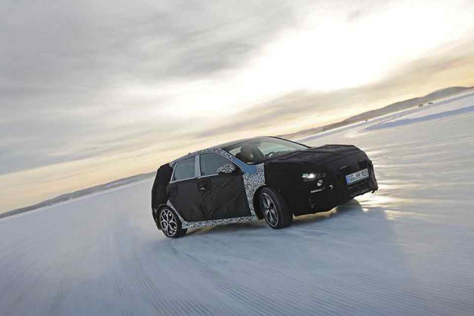 Thierry Neuville plays in the snow with the upcoming Hyundai i30 N