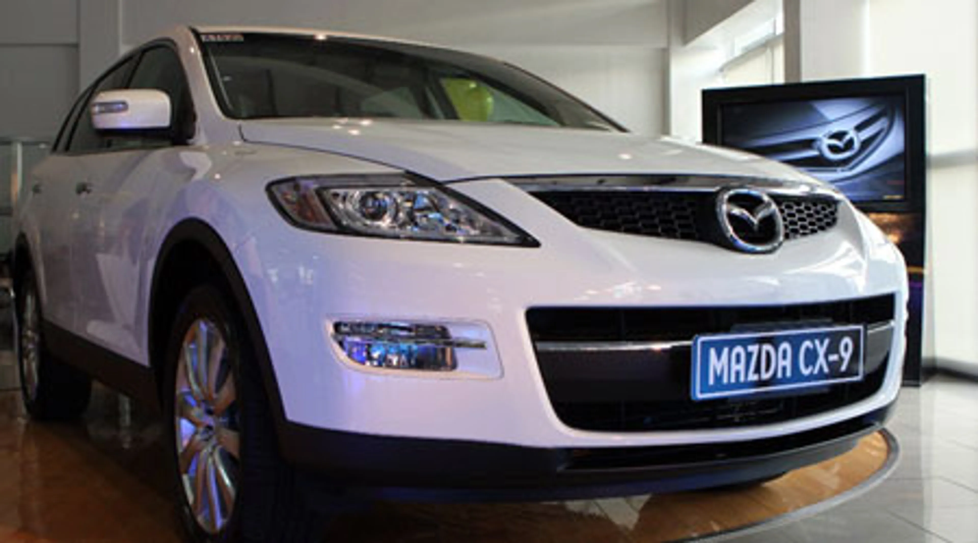 Mazda launches the CX-9 Crossover