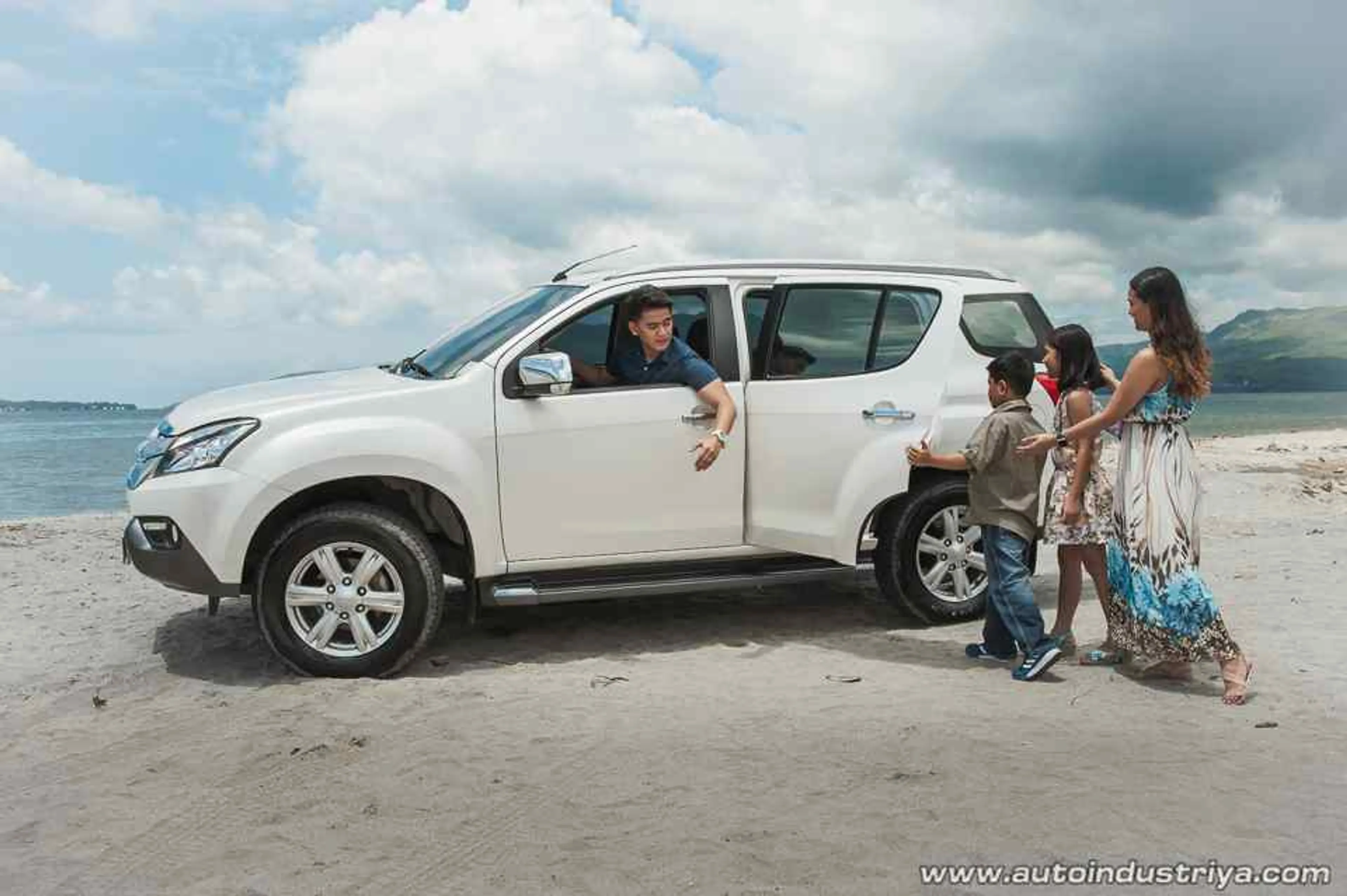 Seven reasons why the Isuzu mu-X is your best road trip buddy