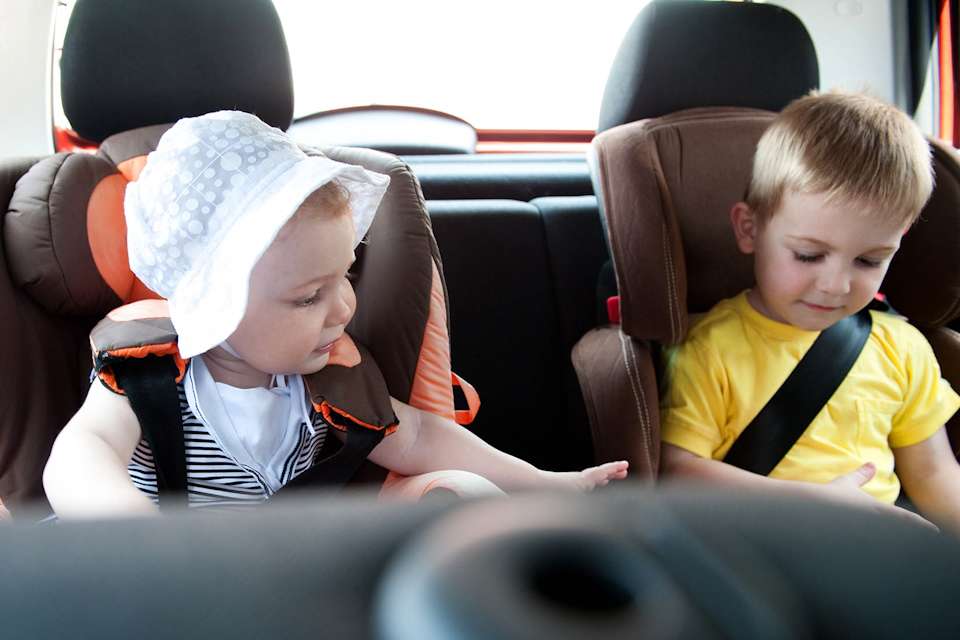 House passing bill to penalize leaving kids unattended in cars