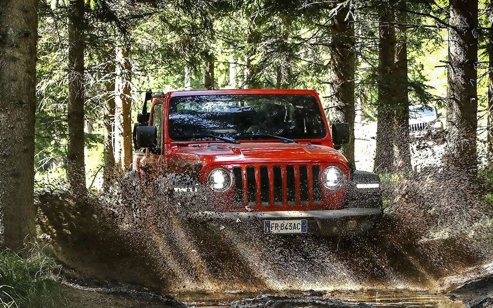 2018 Jeep Wrangler gets downsized 2.2L turbo-diesel