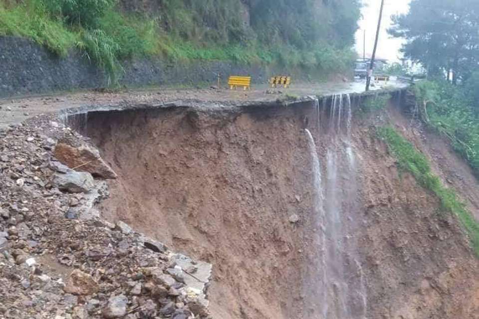 Roads to Baguio, northern Luzon closed due to landslides, road collapse
