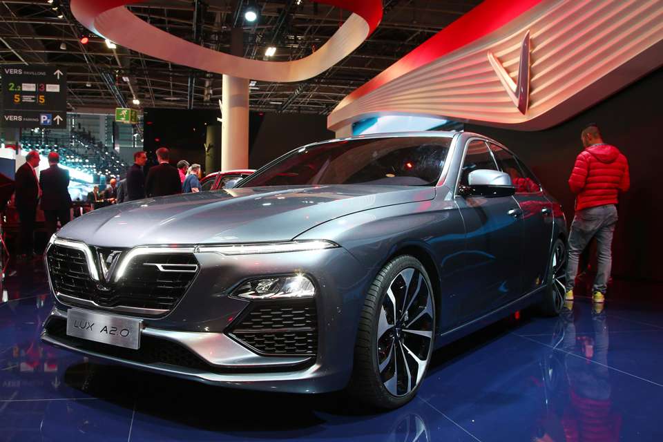 Vietnam rolls out their first home-grown car brand: VinFast