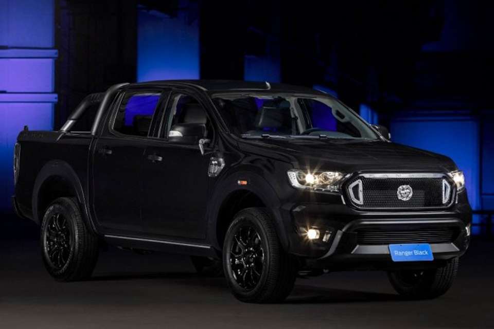 Ford Ranger Black Out Murdered-out Ford Ranger Black Edition Concept is one stylish 4x4 ...