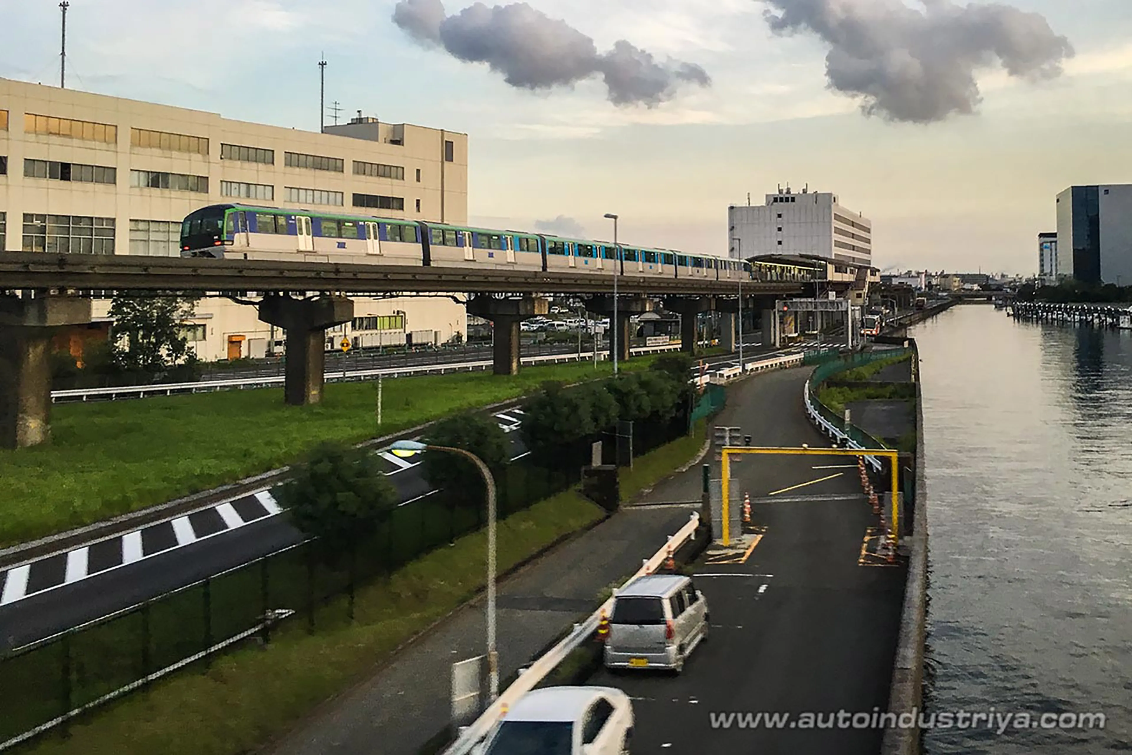 Philippine Public Transport: Road or Rail?