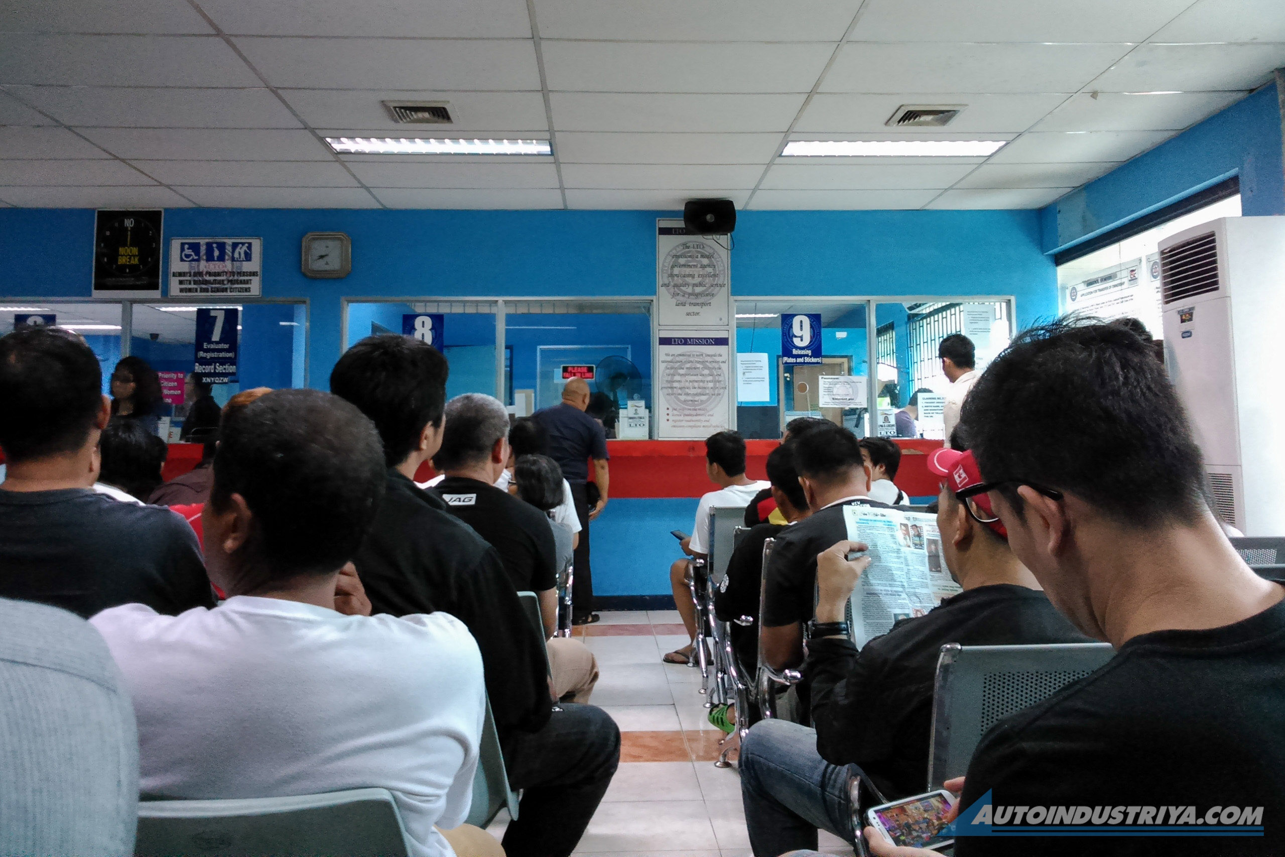 Some LTO license renewal centers to be closed this July 20