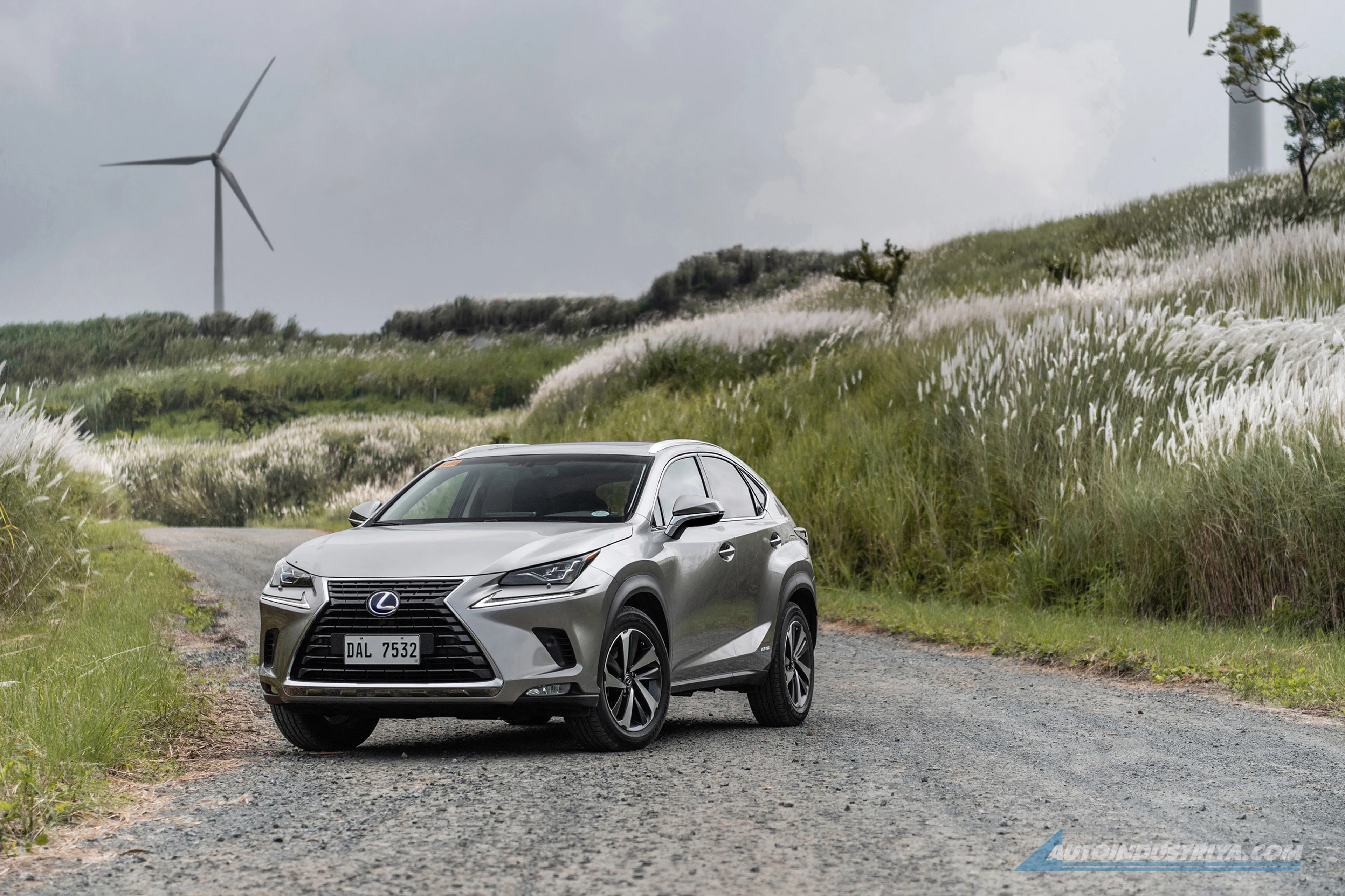 5 reasons why a Lexus hybrid is the perfect first step to electrified driving